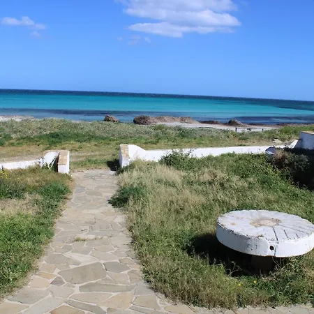 Casa X 10 Persone Sulla Spiaggia Della Cintavista Mare A 5 M 4 Stanze Da Letto E Divano Letto Villa *