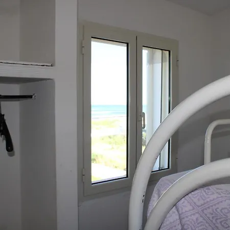 Villa Casa X 10 Persone Sulla Spiaggia Della Cintavista Mare A 5 M 4 Stanze Da Letto E Divano Letto