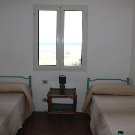 Casa X 10 Persone Sulla Spiaggia Della Cintavista Mare A 5 M 4 Stanze Da Letto E Divano Letto San Teodoro (Sardinia)