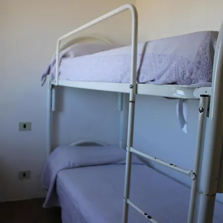 Villa Casa X 10 Persone Sulla Spiaggia Della Cintavista Mare A 5 M 4 Stanze Da Letto E Divano Letto *
